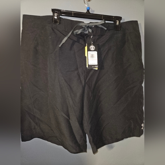 Under Armour Mens Water Resistant X Storm Black Shorts Size 40 - Picture 1 of 11